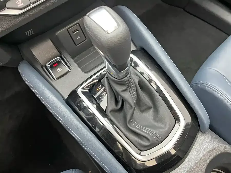 Nissan Qashqai Qashqai 2025 Honor 2.0L CVT XV+ Leading Edition 2025 — миниатюра 5