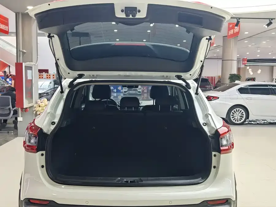Nissan Qashqai Qashqai 2022 2.0L CVT XV Prem Luxury Edition 2022 — миниатюра 4