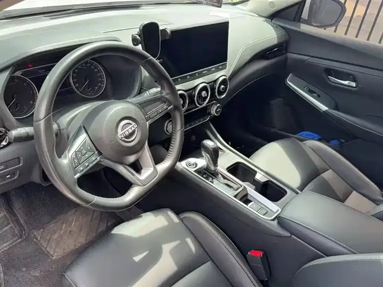 Nissan Sylphy Sylphy 2023 1.6L CVT Enjoy Edition 2023 — миниатюра 3