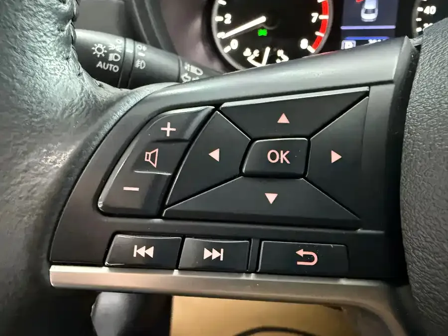 Nissan Sylphy Sylphy 2022 1.6L XL CVT Enjoy Edition 2022 — миниатюра 4