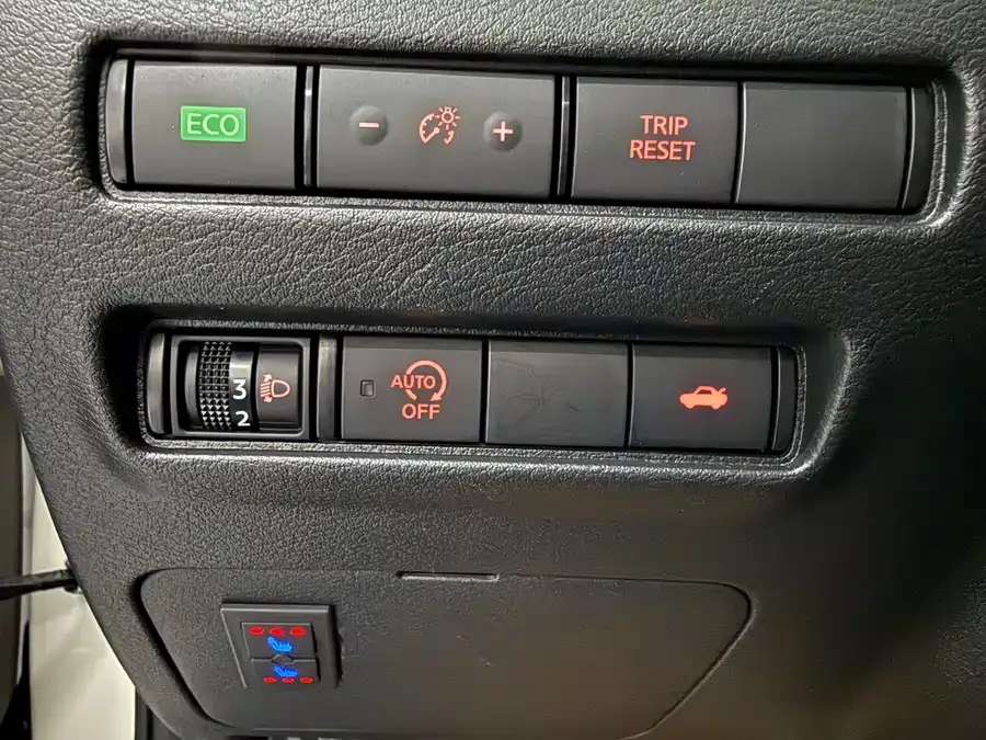 Nissan Sylphy Sylphy 2022 1.6L XL CVT Enjoy Edition 2022 — миниатюра 5