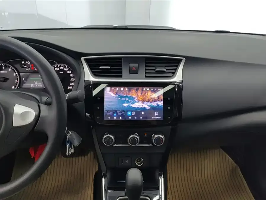 Nissan Sylphy Sylphy 2022 Classic 1.6XL CVT Luxury Edition 2023 — миниатюра 4