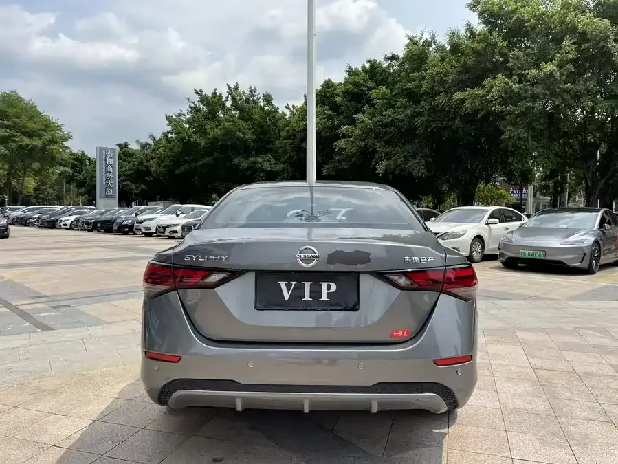 Nissan Sylphy Sylphy 2022 1.6L XL CVT Enjoy Edition 2022 — миниатюра 3
