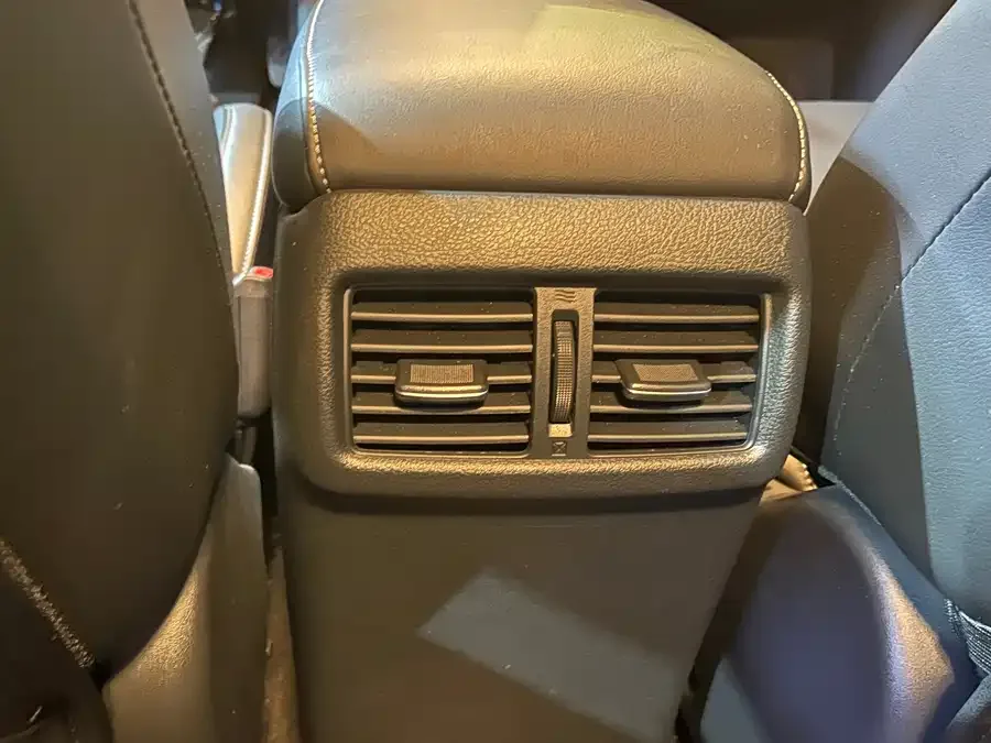 Nissan Sylphy Sylphy 2022 1.6L XL CVT Enjoy Edition 2022 — миниатюра 4