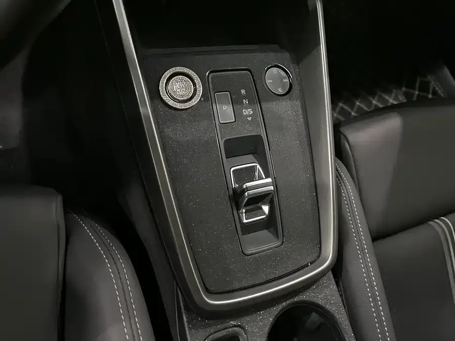 Audi A3 2022 A3L Limousine 35 TFSI Fashion Sports 2022 — миниатюра 4
