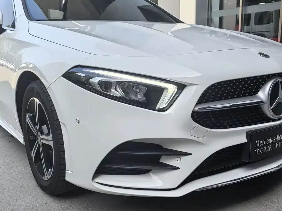 Mercedes-Benz Class A Mercedes-Benz A-Class 2022 A 200 L Sports Sedan Fashion Edition 2022 — миниатюра 3