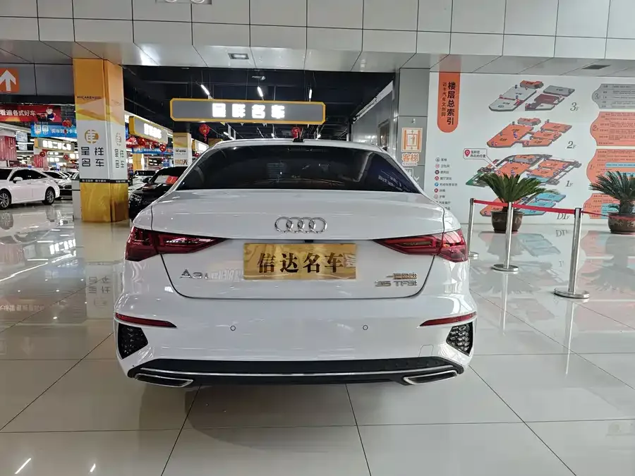 Audi A3 2024 A3L Limousine 35 TFSI Fashion Sports 2024 — миниатюра 5