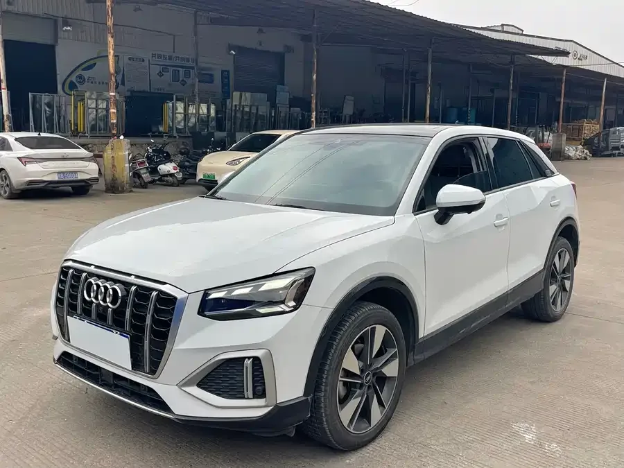 Audi Q2L 2020 35 TFSI Stylish and Elegant 2022 — фото 1, купить с доставкой в Москву