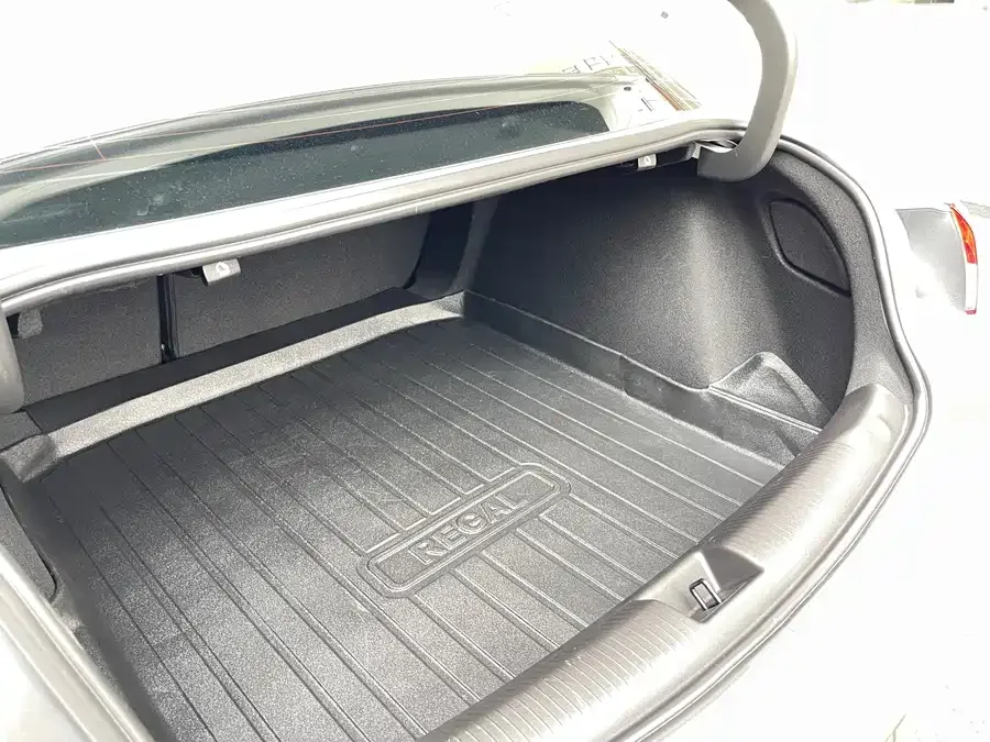 Buick Regal Buick Regal 2025 25T Premium Edition 2025 — миниатюра 4