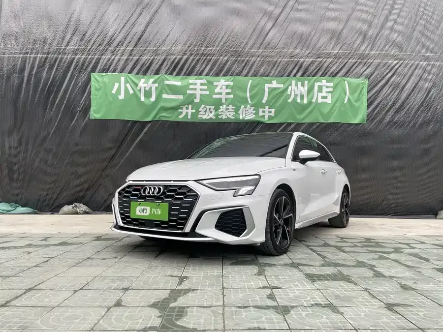 Audi A3 2022 Sportback 35 TFSI stylish and sporty 2023 — фото 1, купить с доставкой в Москву