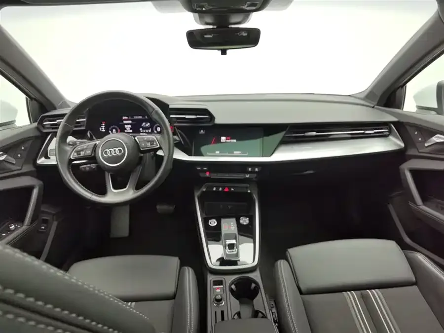 Audi A3 2023 facelift A3L Limousine 35 TFSI stylish and sporty 2023 — миниатюра 2