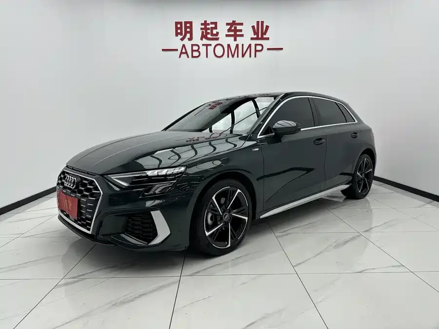 Audi A3 2023 facelift Sportback 35 TFSI stylish and sporty 2023 — фото 1, купить с доставкой в Москву