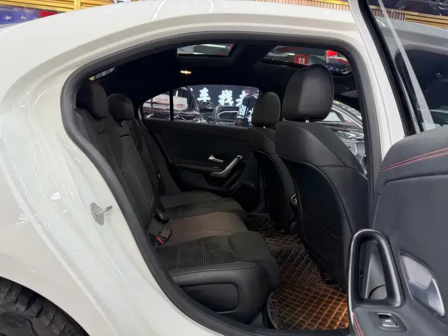 Mercedes-Benz Class A Mercedes-Benz A-Class 2023 A 200 L Fashion Edition 2023 — миниатюра 5