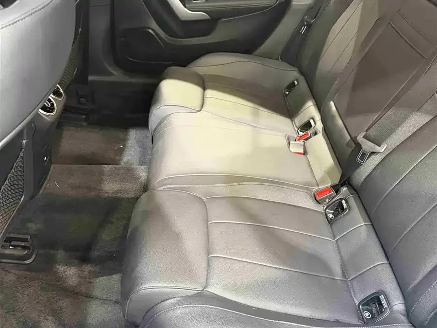 Mercedes-Benz Class A Mercedes-Benz A-Class 2023 A 180 L 2023 — миниатюра 3