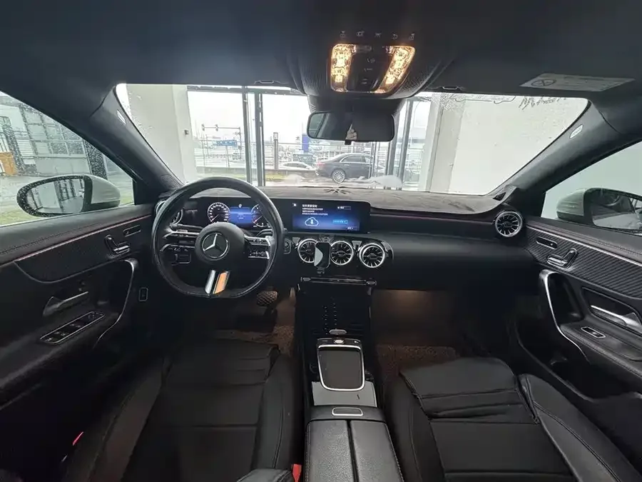 Mercedes-Benz Class A Mercedes-Benz A-Class 2025 A 200 L Fashion Edition 2025 — миниатюра 3