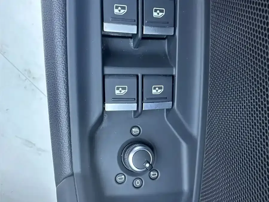 Audi A3 2023 Sportback 35 TFSI Aggressive Sports 2023 — миниатюра 5