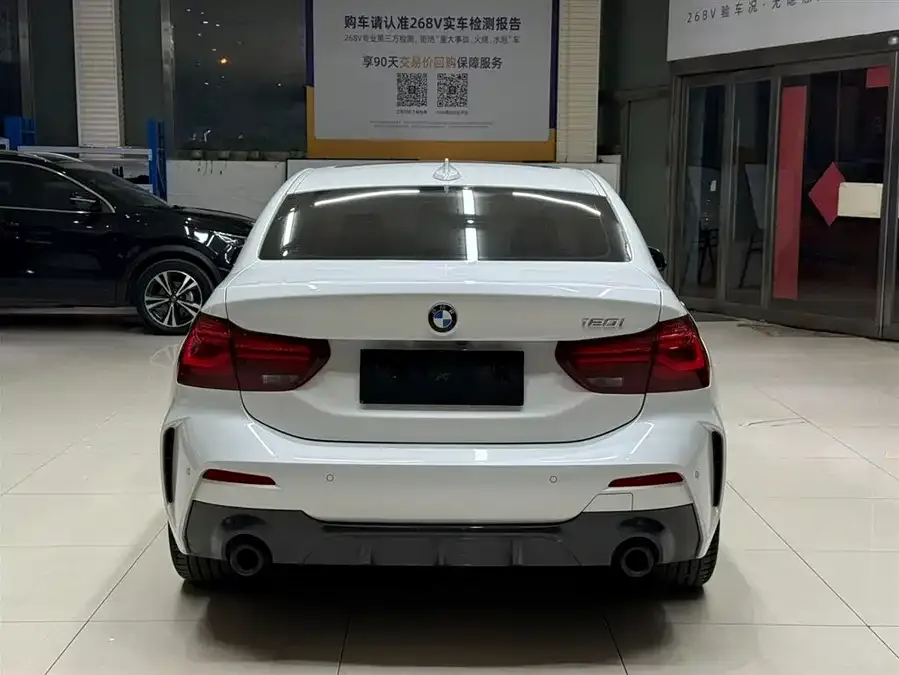 BMW 1 series BMW 1 Series 2023 120i M Sport Night Edition 2023 — миниатюра 2
