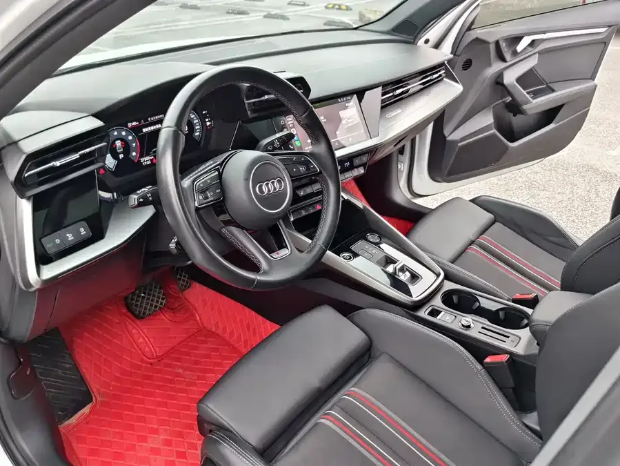 Audi A3 2024 A3L Limousine 35 TFSI Fashion Sports 2023 — миниатюра 5