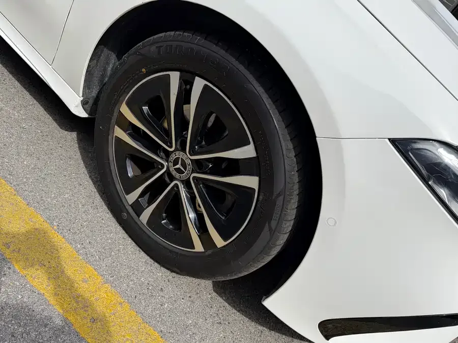 Mercedes-Benz Class A Mercedes-Benz A-Class 2023 A 200 L Dynamic Edition 2023 — миниатюра 5