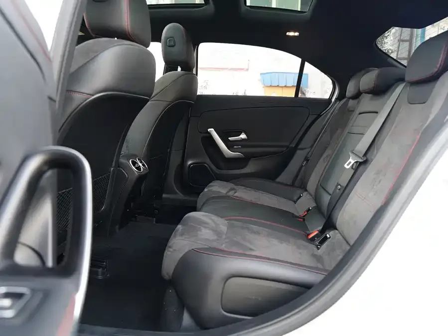 Mercedes-Benz Class A Mercedes-Benz A-Class 2023 A 200 L Fashion Edition 2023 — миниатюра 4