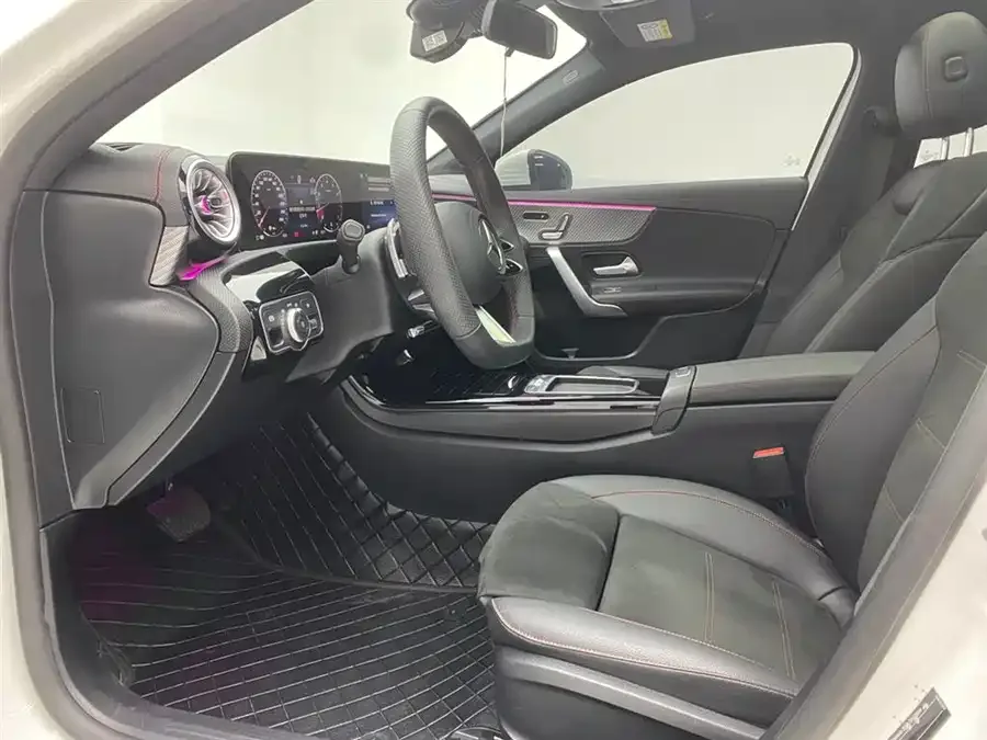 Mercedes-Benz Class A Mercedes-Benz A-Class 2025 A 200 L Fashion Edition 2025 — миниатюра 5