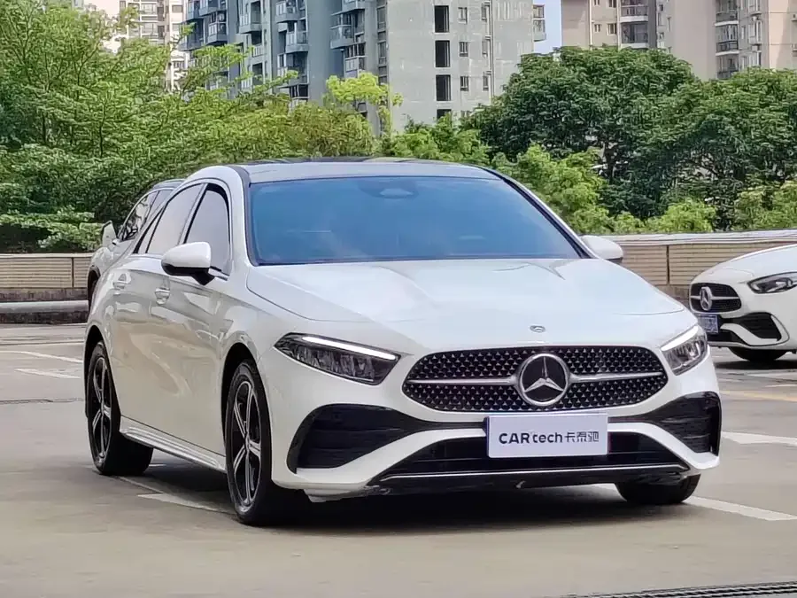 Mercedes-Benz Class A Mercedes-Benz A-Class 2023 A 200 L Fashion Edition 2023 — миниатюра 2
