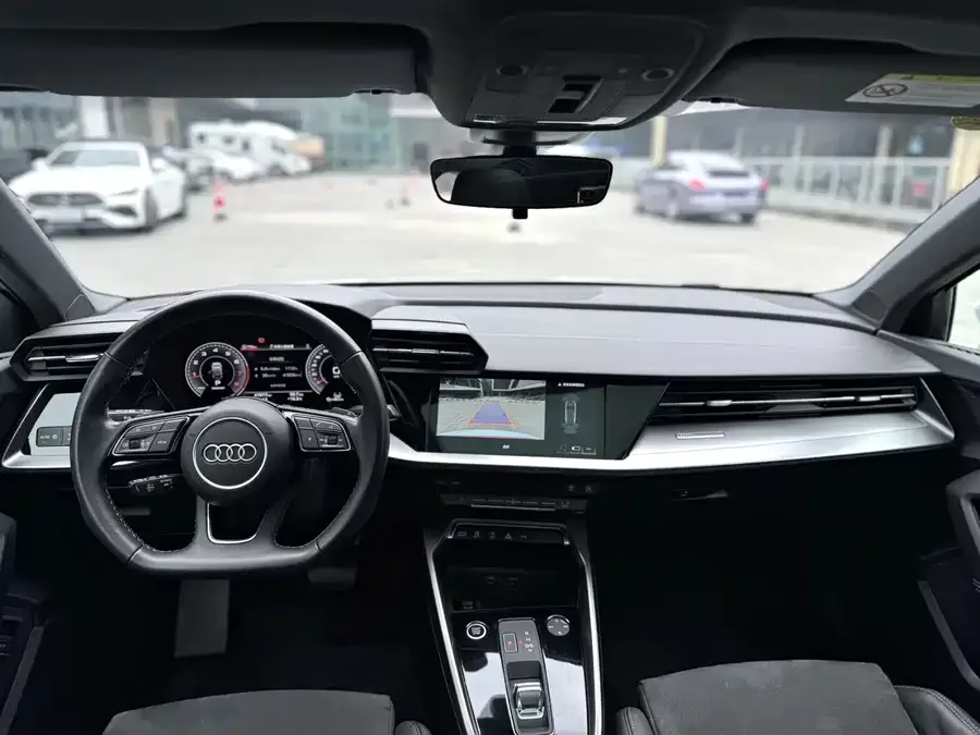 Audi A3 2023 Sportback 35 TFSI Luxurious and Elegant Model 2023 — миниатюра 2