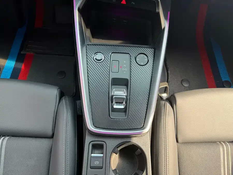 Audi A3 2023 facelift A3L Limousine 35 TFSI stylish and sporty 2023 — миниатюра 5