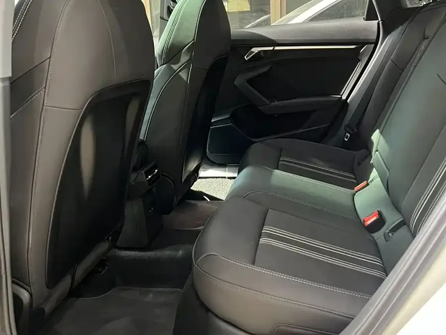 Audi A3 2022 A3L Limousine 35 TFSI Fashion Sports 2023 — миниатюра 3
