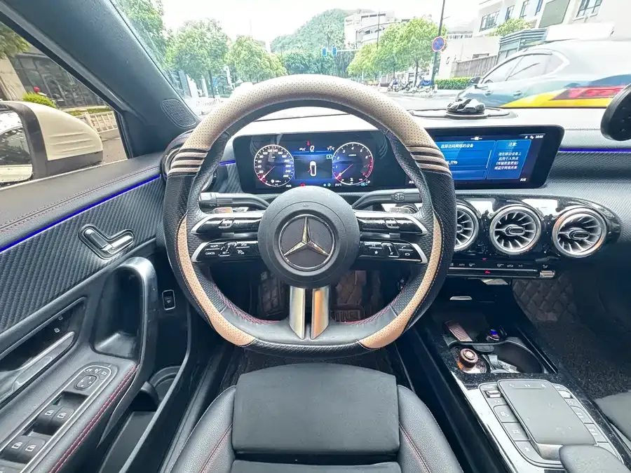 Mercedes-Benz Class A Mercedes-Benz A-Class 2024 A 200 L Fashion Edition 2024 — миниатюра 3