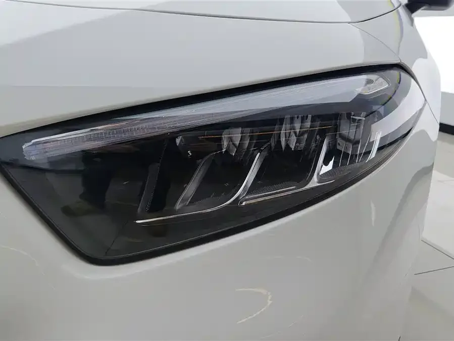 Mercedes-Benz Class A Mercedes-Benz A-Class 2023 A 200 L Fashion Edition 2024 — миниатюра 2