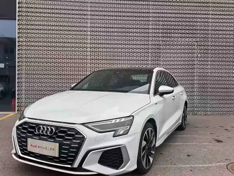 Audi A3 2024 купить в Москве
