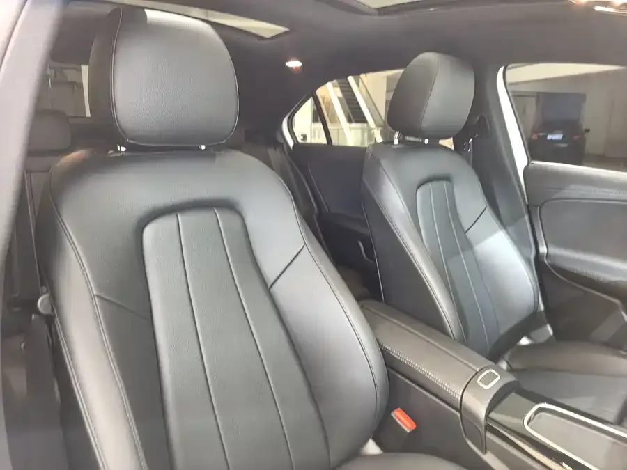 Mercedes-Benz Class A Mercedes-Benz A-Class 2023 A 180 L 2023 — миниатюра 4