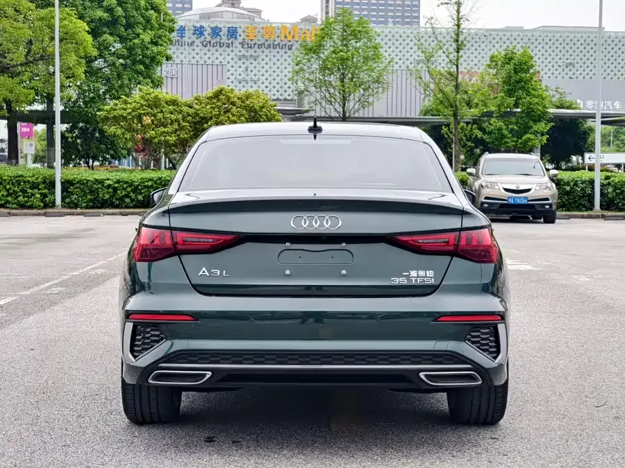 Audi A3 2023 A3L Limousine 35 TFSI Fashionable and Elegant 2023 — миниатюра 2