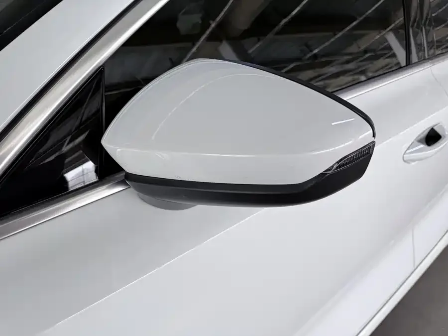 Audi A3 2023 A3L Limousine 35 TFSI Enterprising and Elegant Model 2024 — миниатюра 2