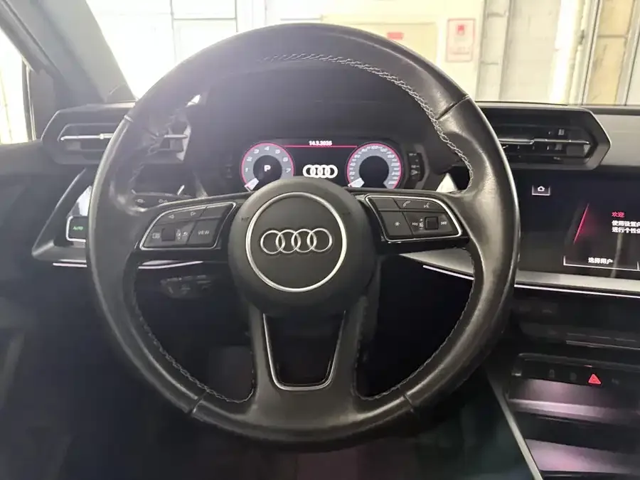 Audi A3 2023 A3L Limousine 35 TFSI Enterprising and Elegant Model 2024 — миниатюра 4