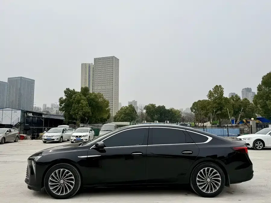 Buick LaCrosse LaCrosse 2023 28T Enjoy Edition 2024 — миниатюра 2