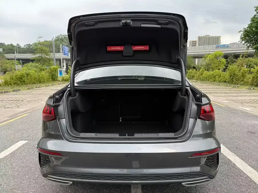 Audi A3 2024 A3L Limousine 35 TFSI Fashion Sports 2024 — миниатюра 5