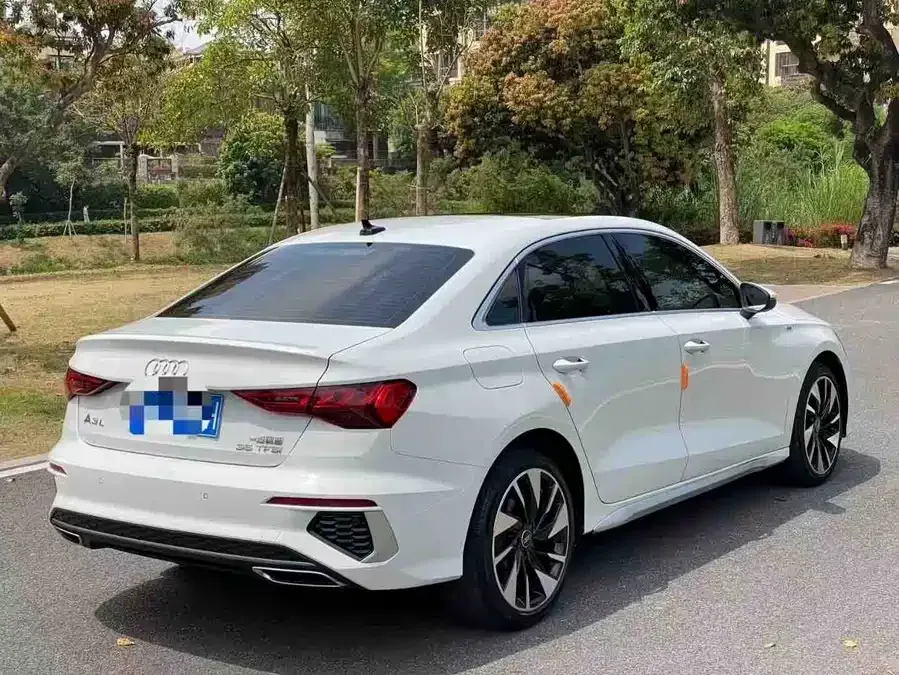 Audi A3 2024 A3L Limousine 35 TFSI Fashion Sports 2023 — миниатюра 3