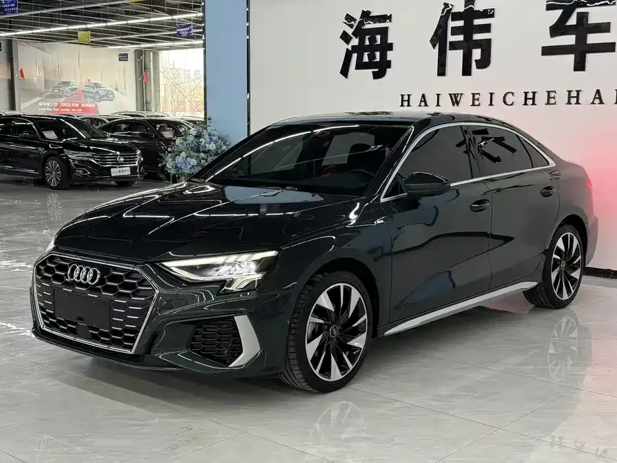 Audi A3 2023 A3L Limousine 35 TFSI Fashion Sports 2024 — фото 1, купить с доставкой в Москву