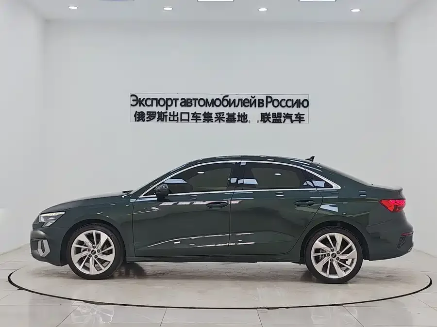 Audi A3 2023 A3L Limousine 35 TFSI Fashionable and Elegant 2023 — миниатюра 2