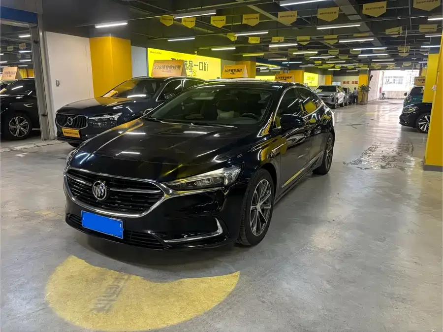 Buick LaCrosse LaCrosse 2022 652T Luxury 2023 — фото 1, купить с доставкой в Москву