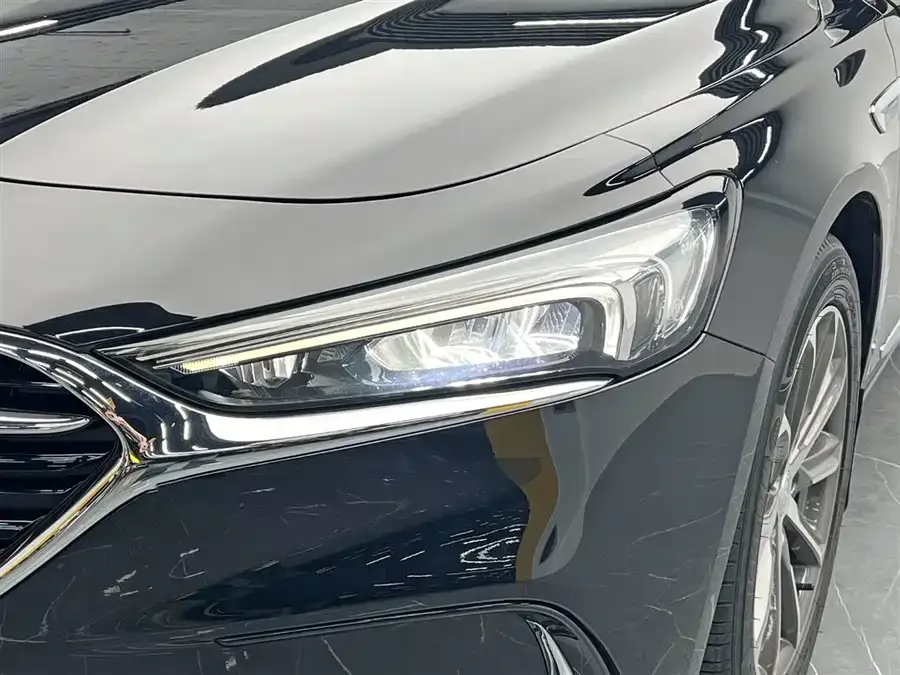 Buick LaCrosse LaCrosse 2022 652T Luxury 2023 — миниатюра 3