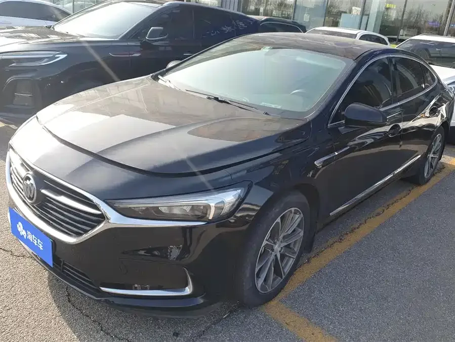 Buick LaCrosse LaCrosse 2022 652T Luxury 2023 — фото 1, купить с доставкой в Москву