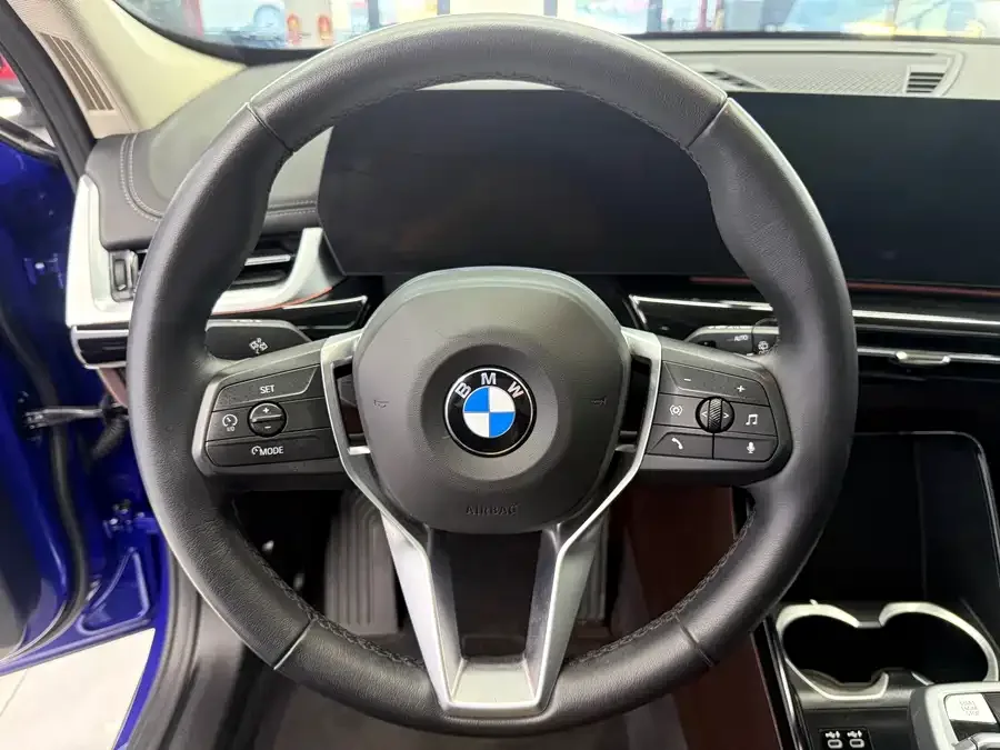 BMW X1 2023 sDrive20Li X Design Package 2023 — миниатюра 5
