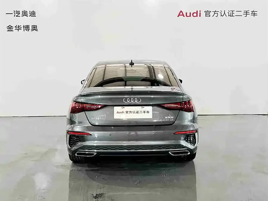 Audi A3 2024 A3L Limousine 35 TFSI Fashion Sports 2024 — миниатюра 2