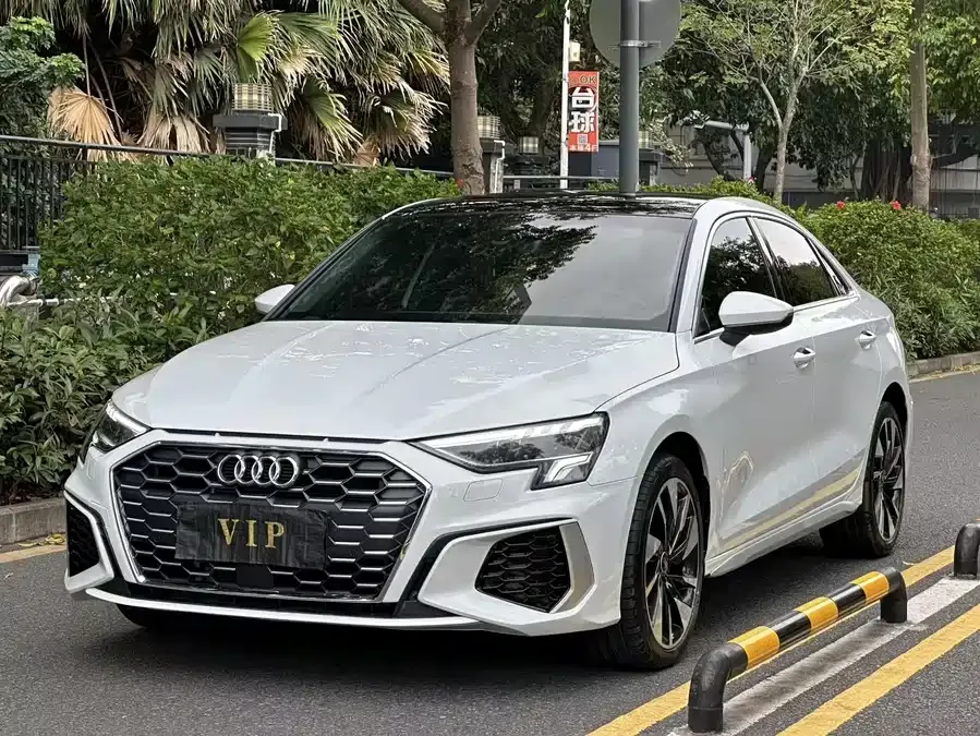 Audi A3 2023 A3L Limousine 35 TFSI Fashion Sports 2023 — фото 1, купить с доставкой в Москву