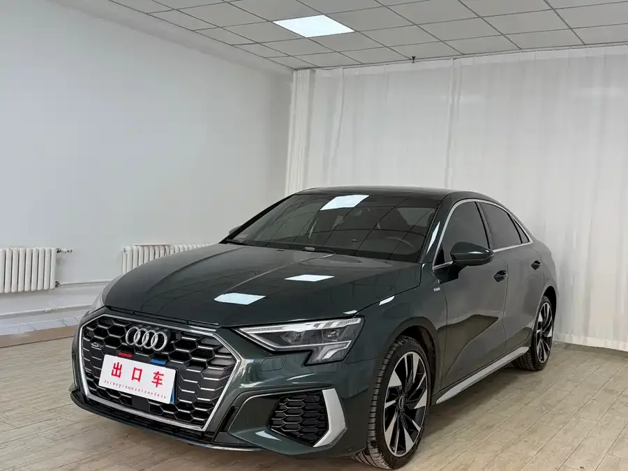 Audi A3 2023 A3L Limousine 35 TFSI Fashion Sports 2023 — фото 1, купить с доставкой в Москву