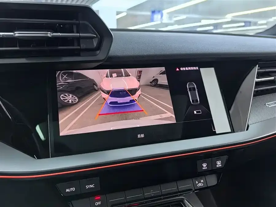 Audi A3 2023 facelift A3L Limousine 35 TFSI stylish and sporty 2024 — миниатюра 4