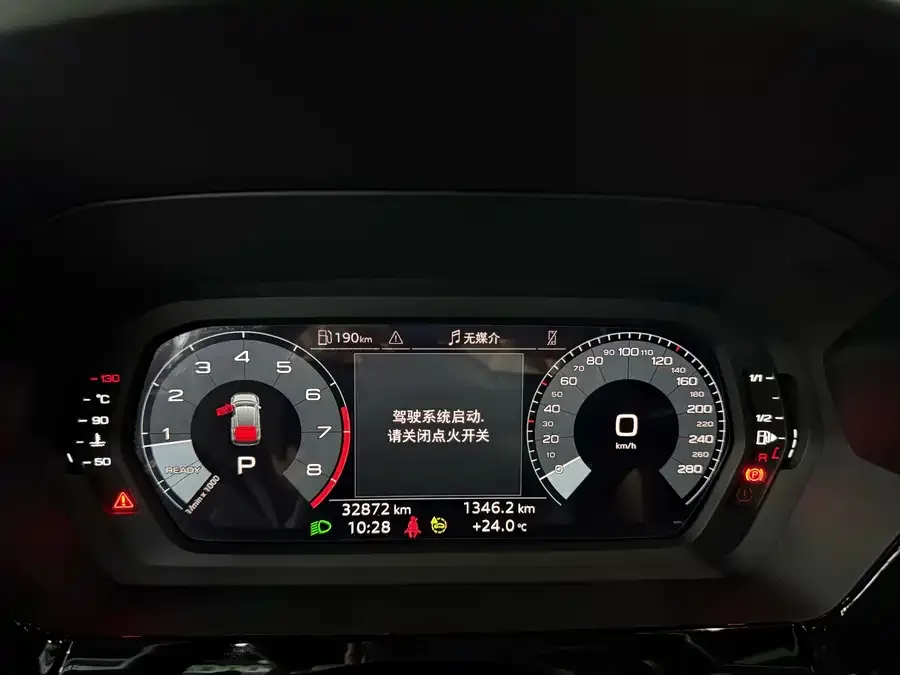 Audi A3 2023 Sportback 35 TFSI Aggressive Sports 2023 — миниатюра 4